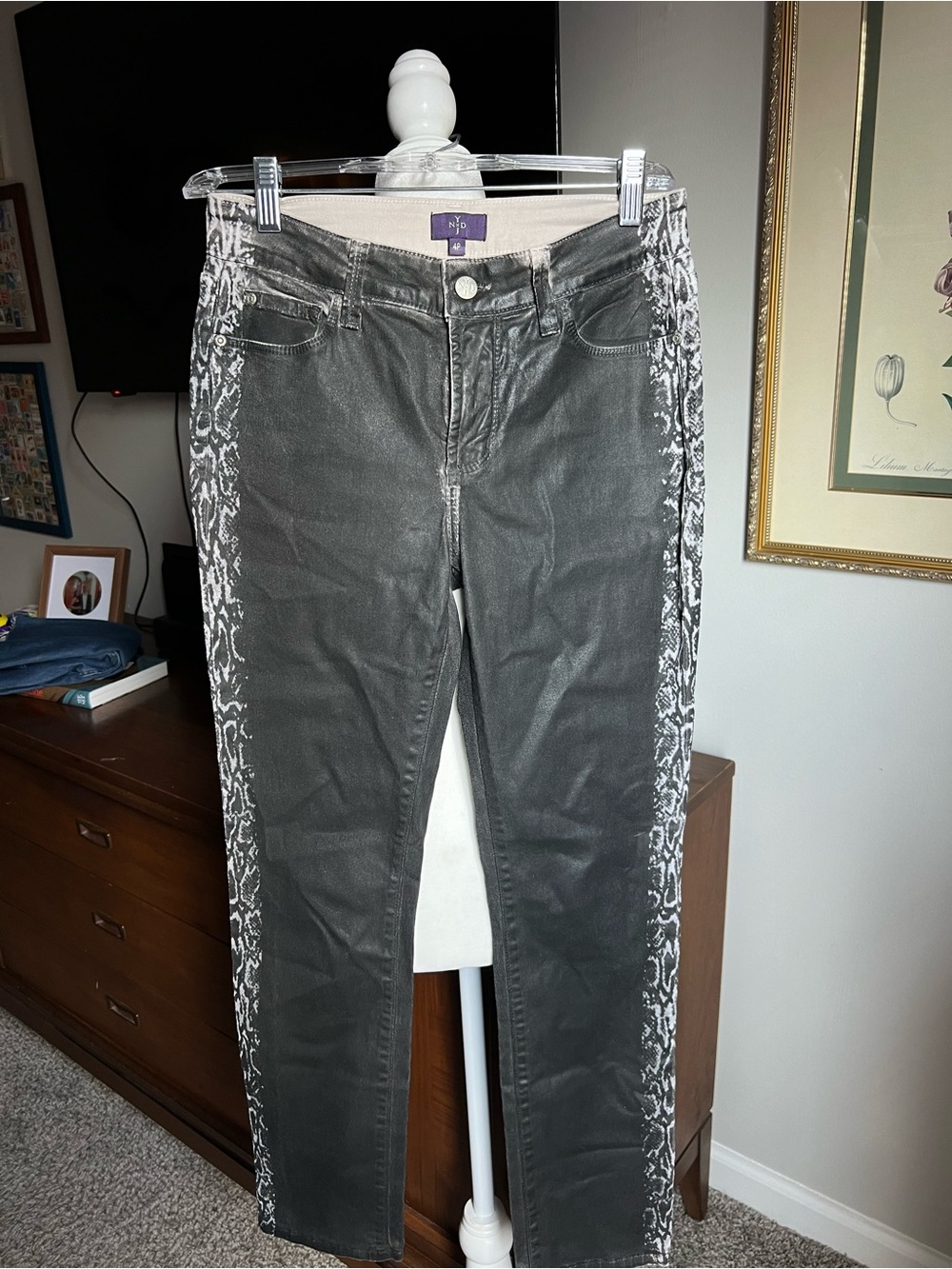 NYDJ Black Skinny Jeans with White Snake-Print Side Panels